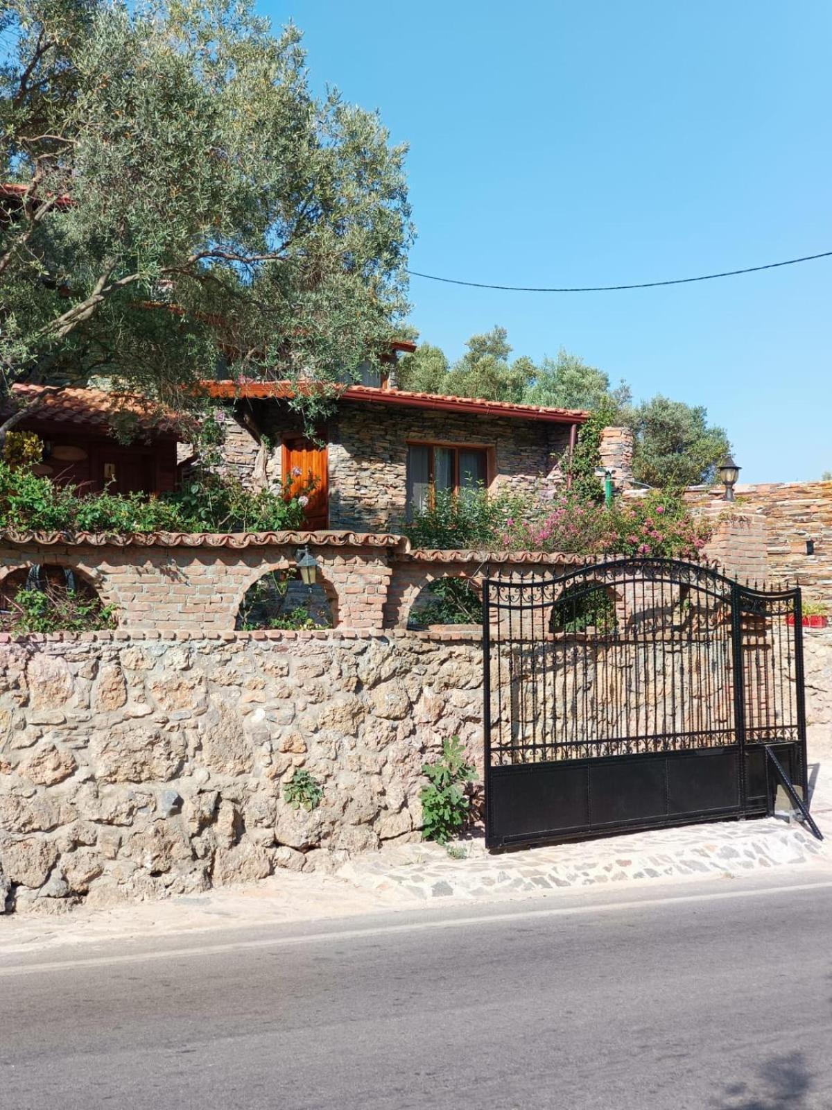 Sirince Klaseas Hotel&Restaurant Селчук Екстериор снимка